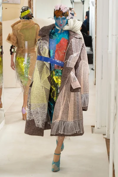 Look 26